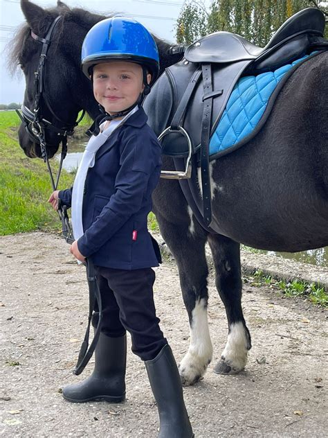 Paardrijkleding voor kinderen .